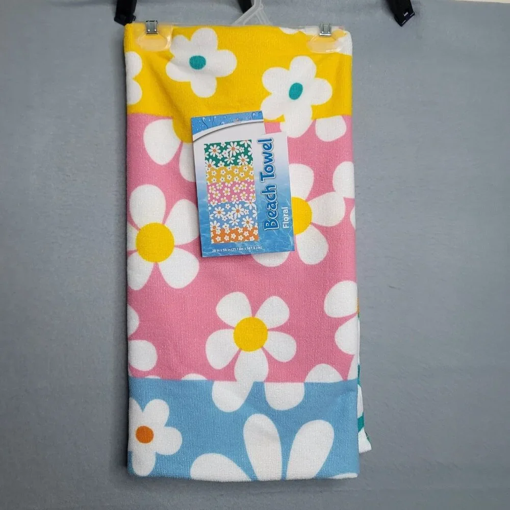Floral Beach Towel Swim Pool  28 x 58 Inches New w Tags